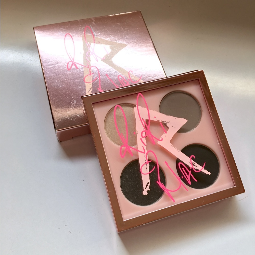 RiRi Hearts MAC eye shadow quad in Smoked Cocoa
